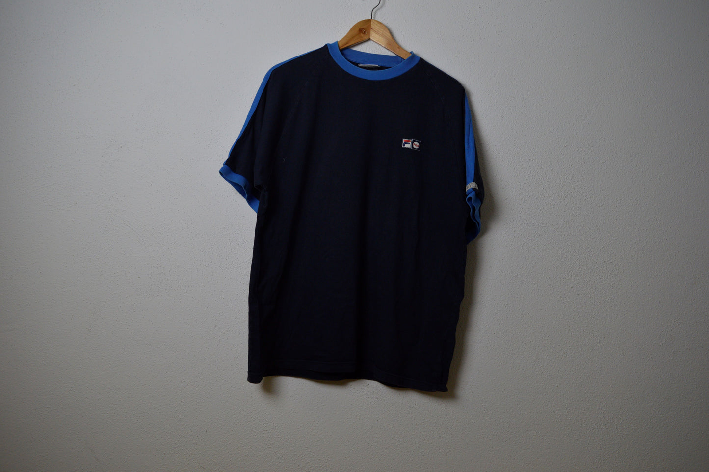 Fila TEE