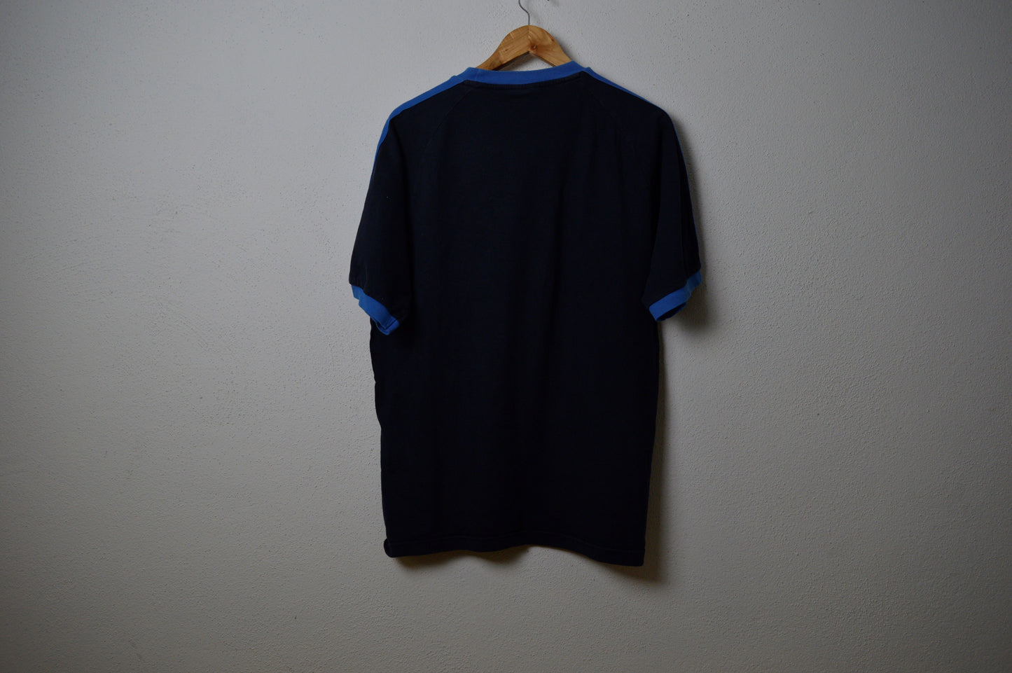 Fila TEE